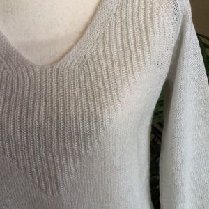 Lucky Brand Vneck XS White Sweater